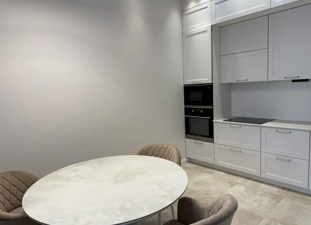 2-комнатная квартира 93,2 м² в ЖК «Smolensky De Luxe»