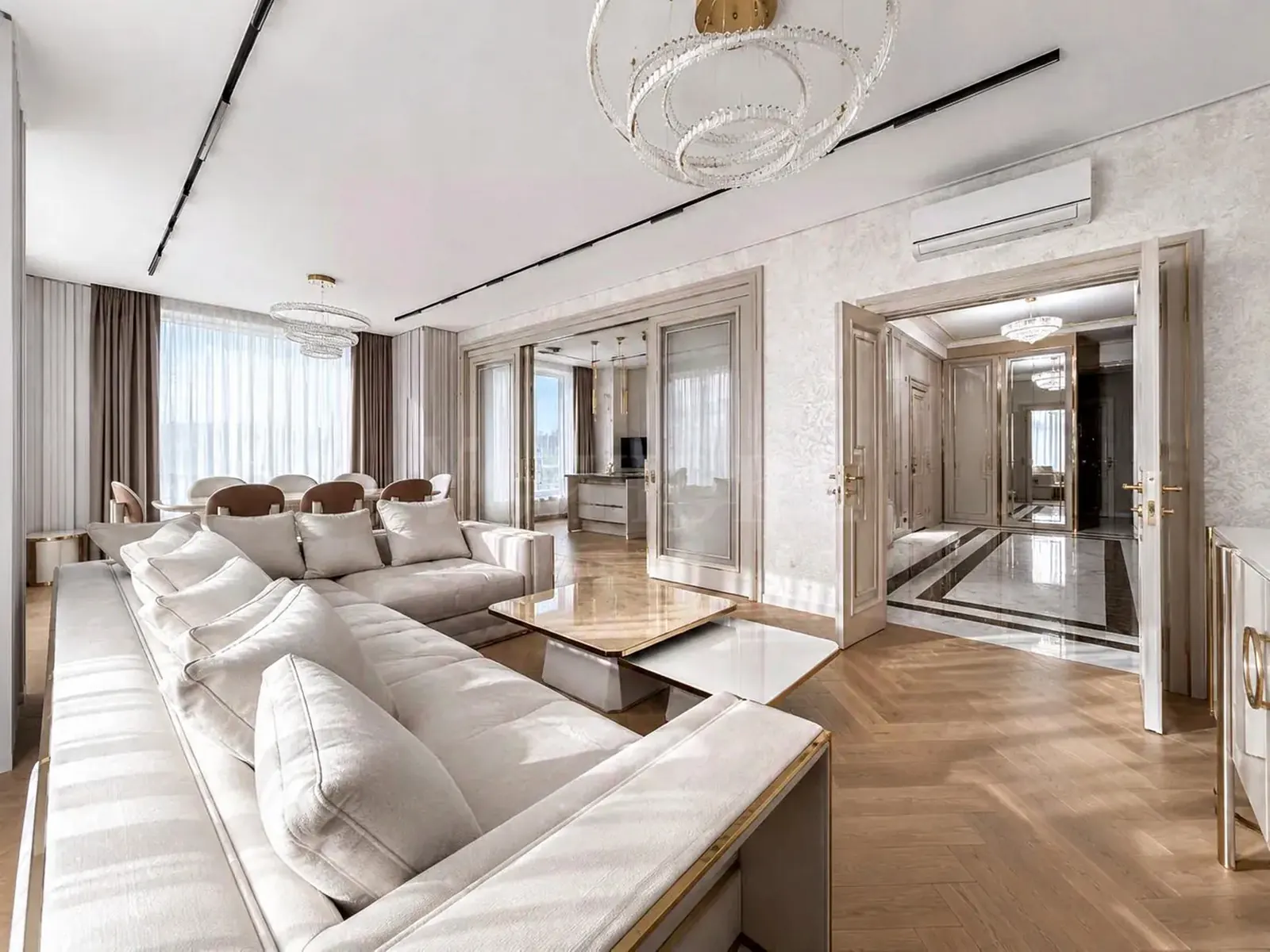 4-комнатная квартира 136,1 м² в ЖК «Небо — Небоскребы на Мичуринском, 56»