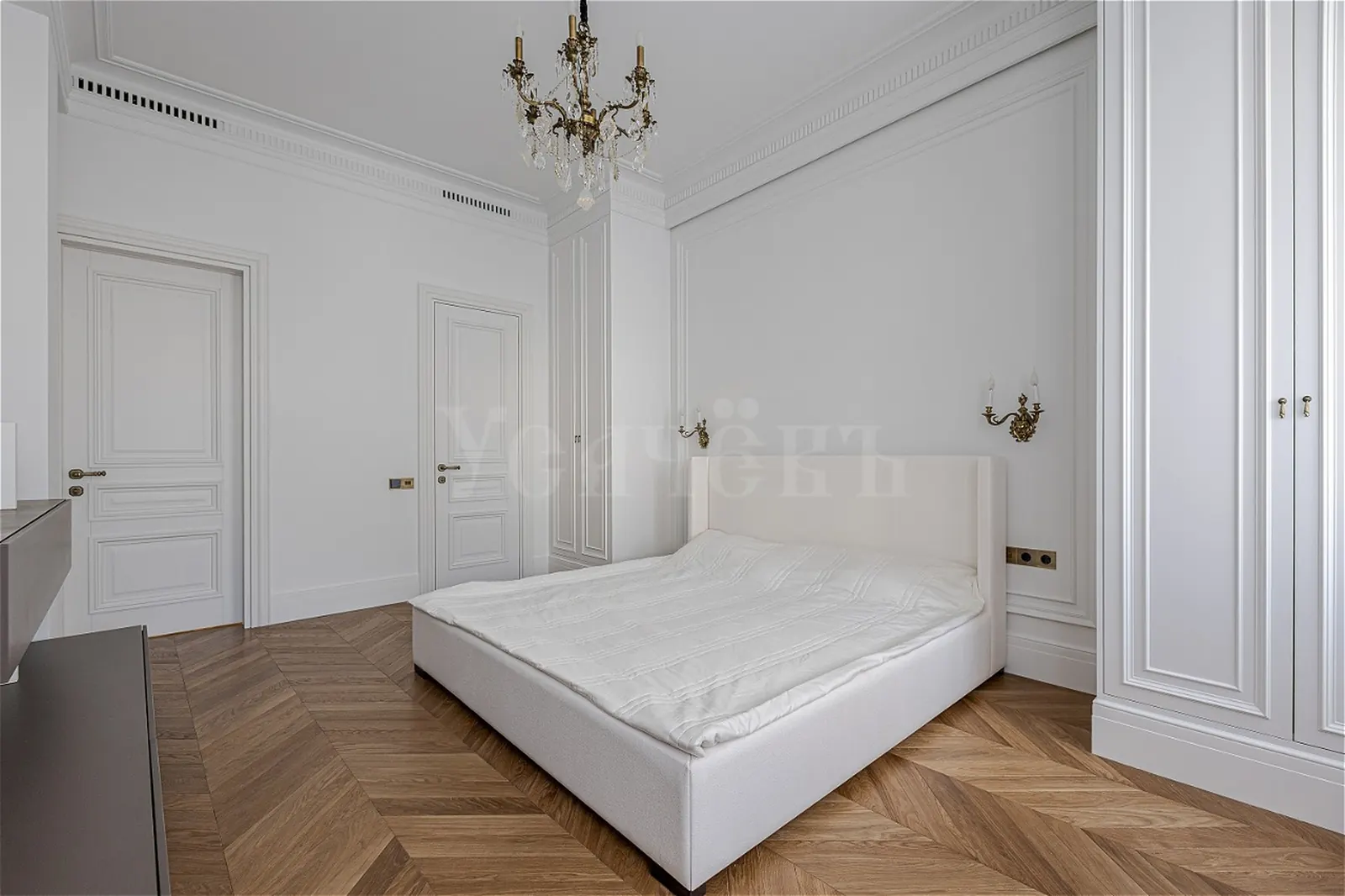 3-комнатная квартира 111,2 м² в ЖК «De Luxe квартал апартаментов Театральный Дом»