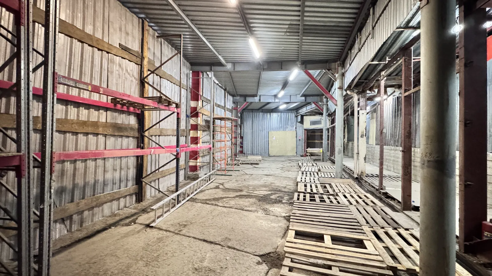 Коммерческое помещение 1 500 м² в районе Москва