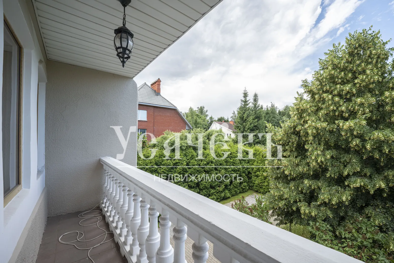Загородный дом 455 м²