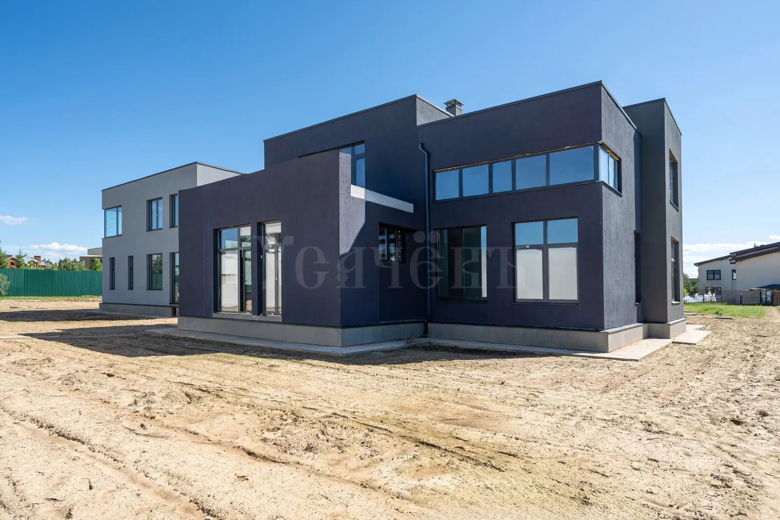 Загородный дом 468,6 м²