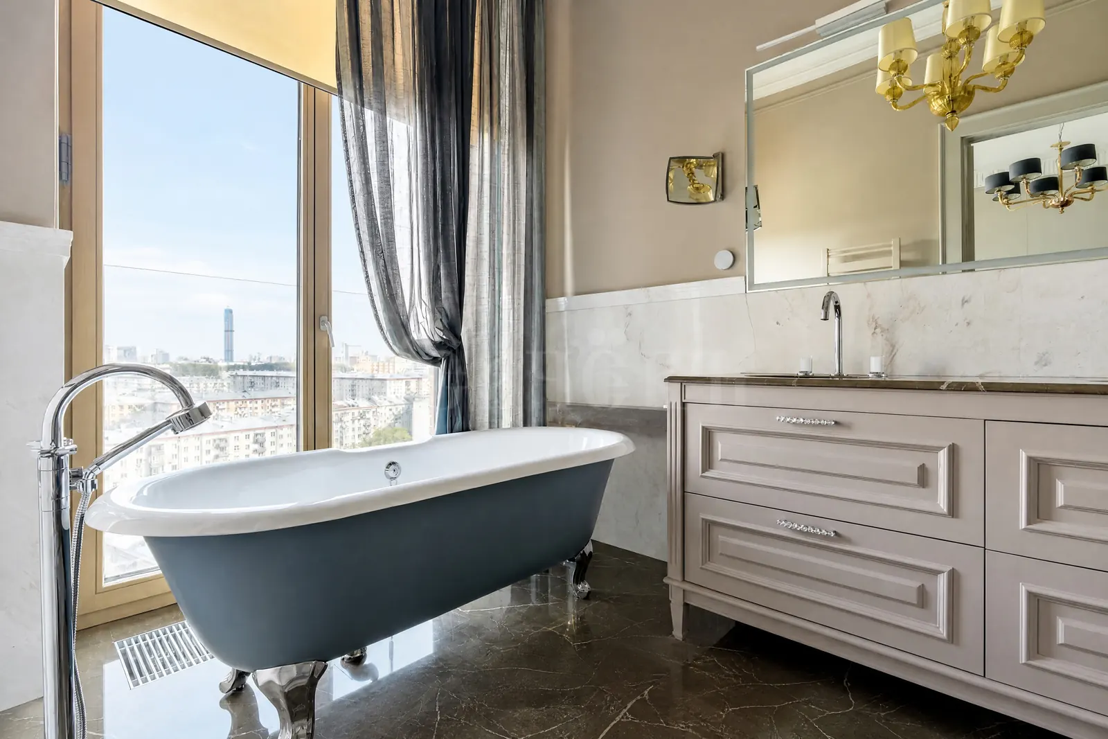 5-комнатная квартира 255 м² в ЖК «Садовые кварталы»