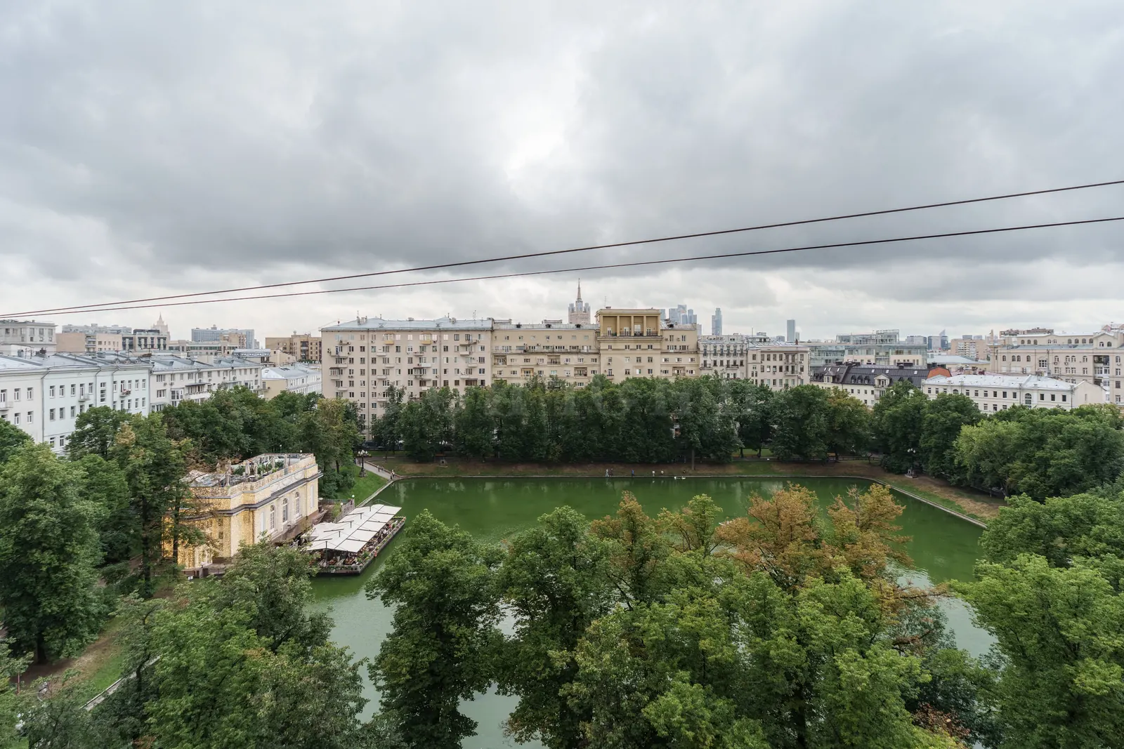 Квартира 541,8 м²