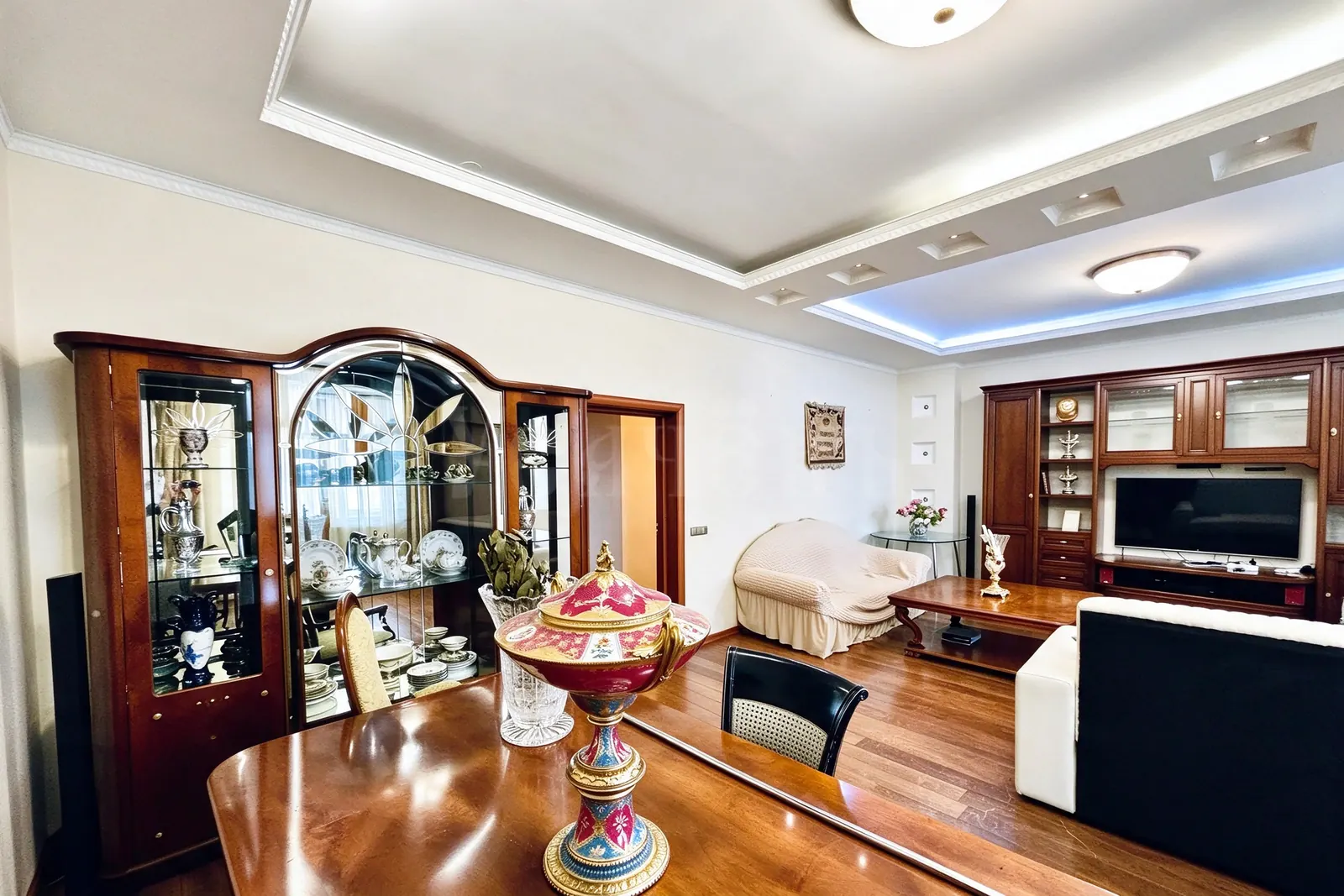 4-комнатная квартира 198,8 м² в ЖК «Солнечный берег»