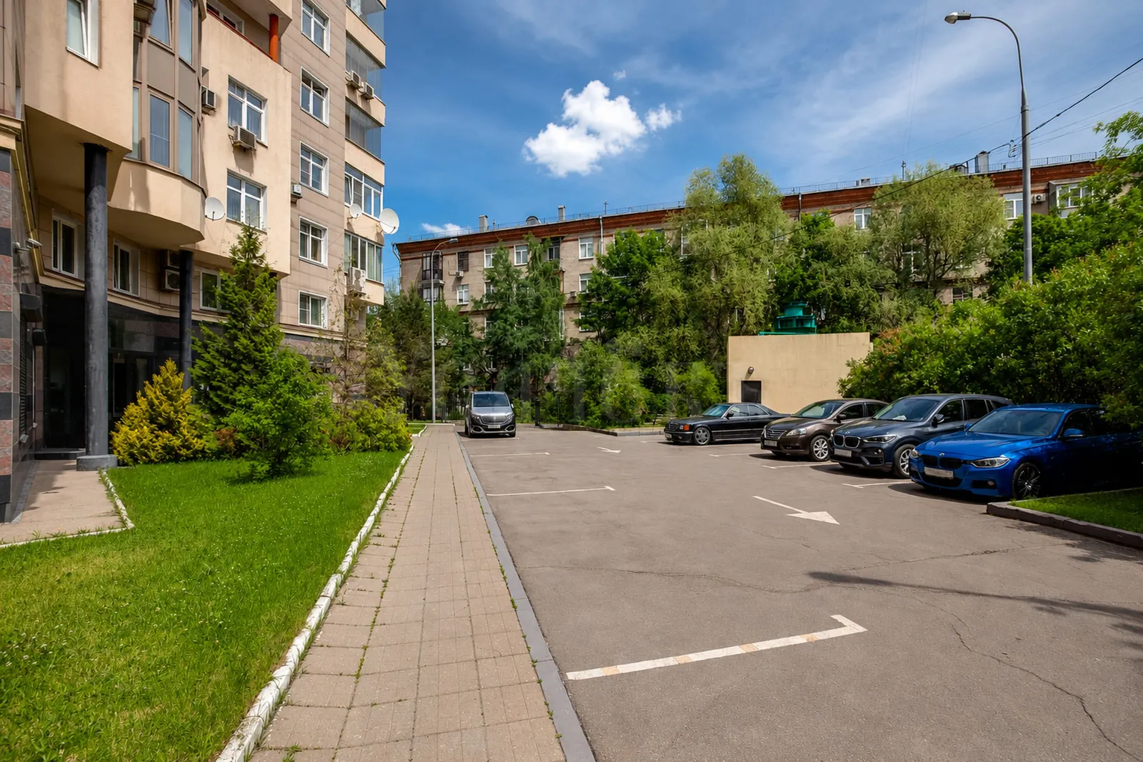 Коммерческое помещение 615,7 м²