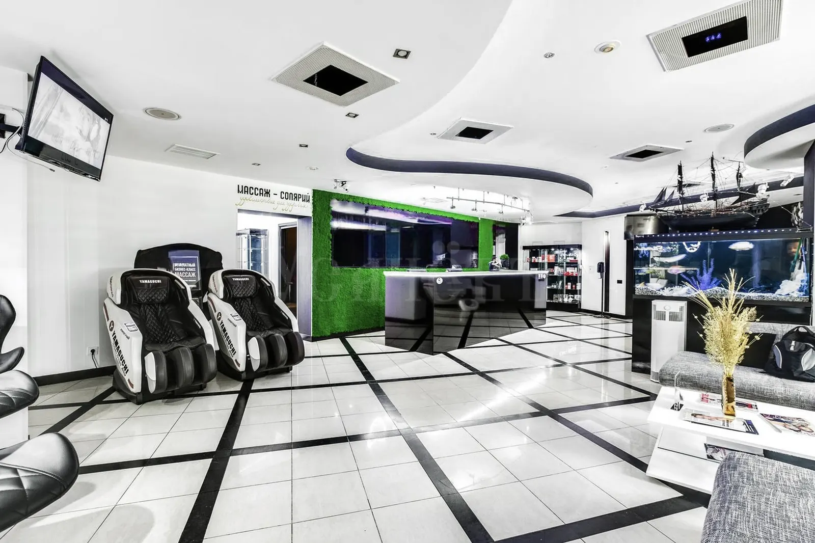 Коммерческое помещение 615,7 м²