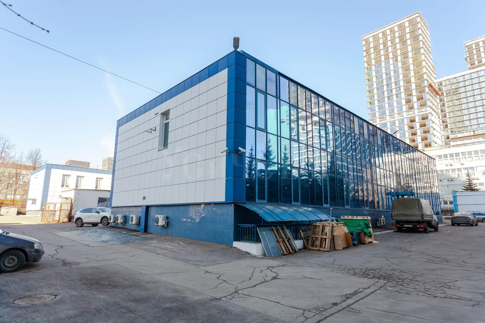 Коммерческое помещение 4 549 м²