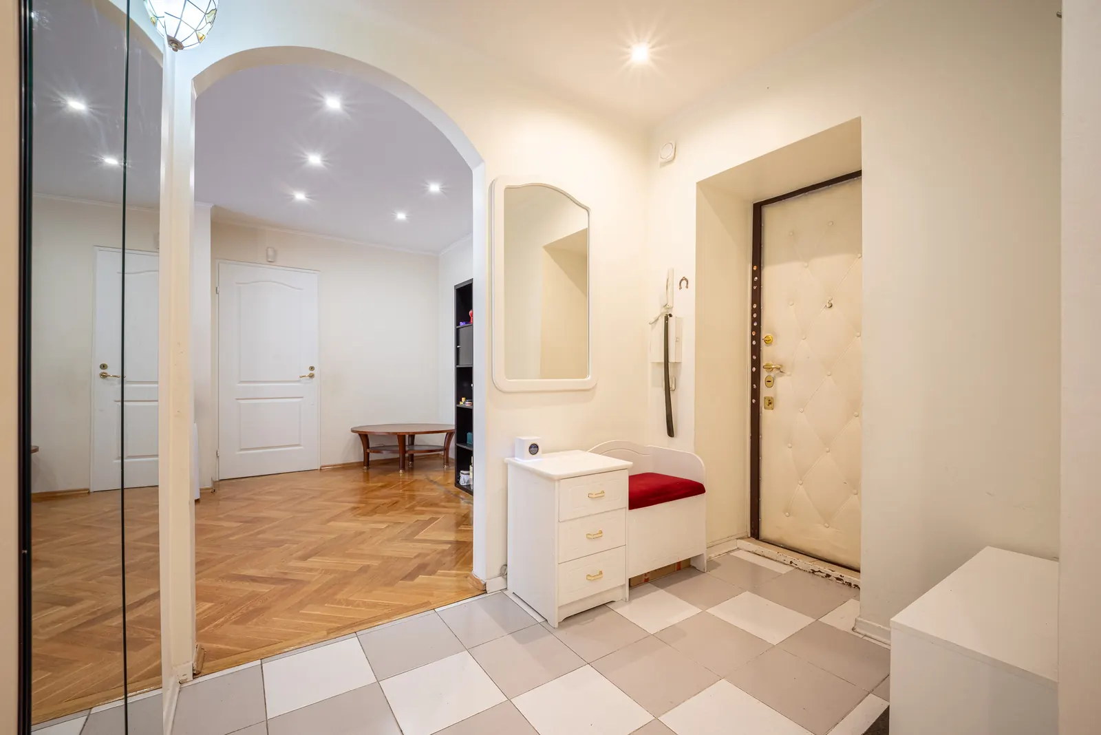 4-комнатная квартира 111,1 м² в ЖК «Smolensky De Luxe»