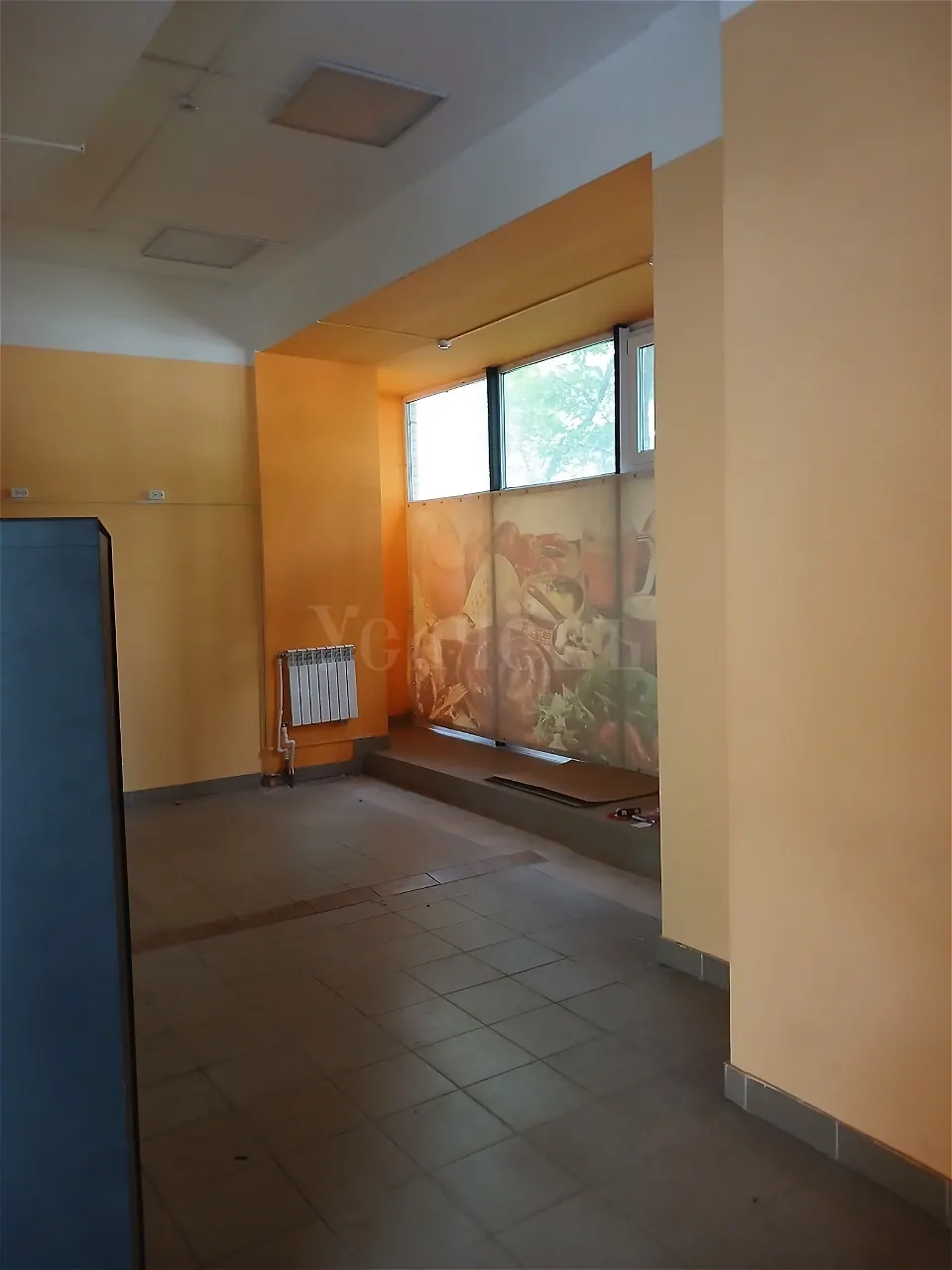Коммерческое помещение 165,5 м²