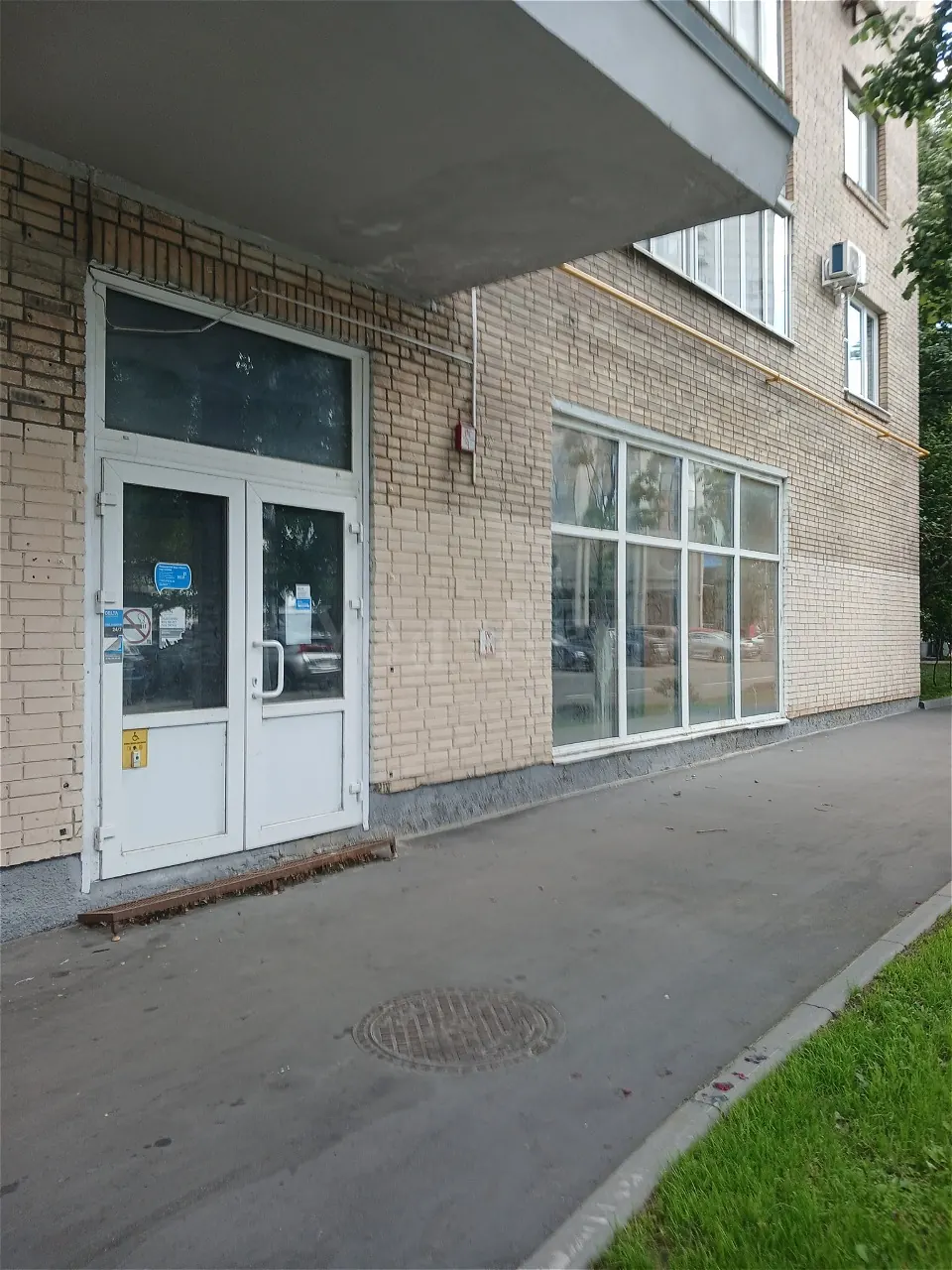 Коммерческое помещение 114 м²