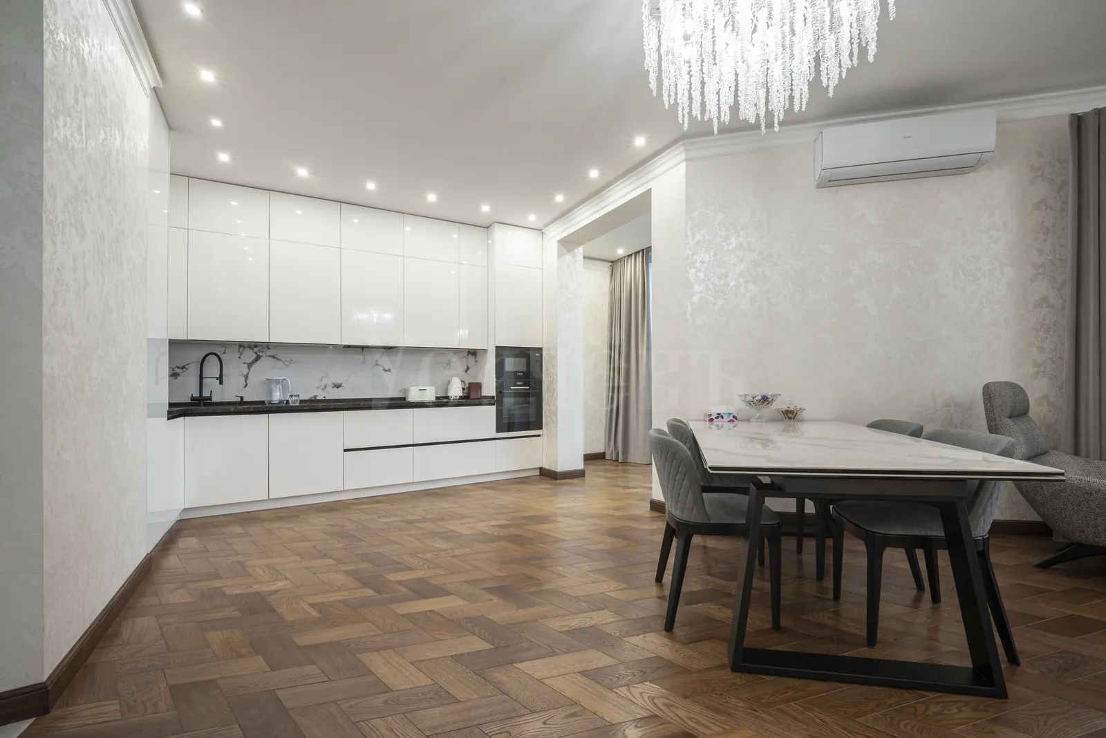 4-комнатная квартира 118 м² в ЖК «Елена»