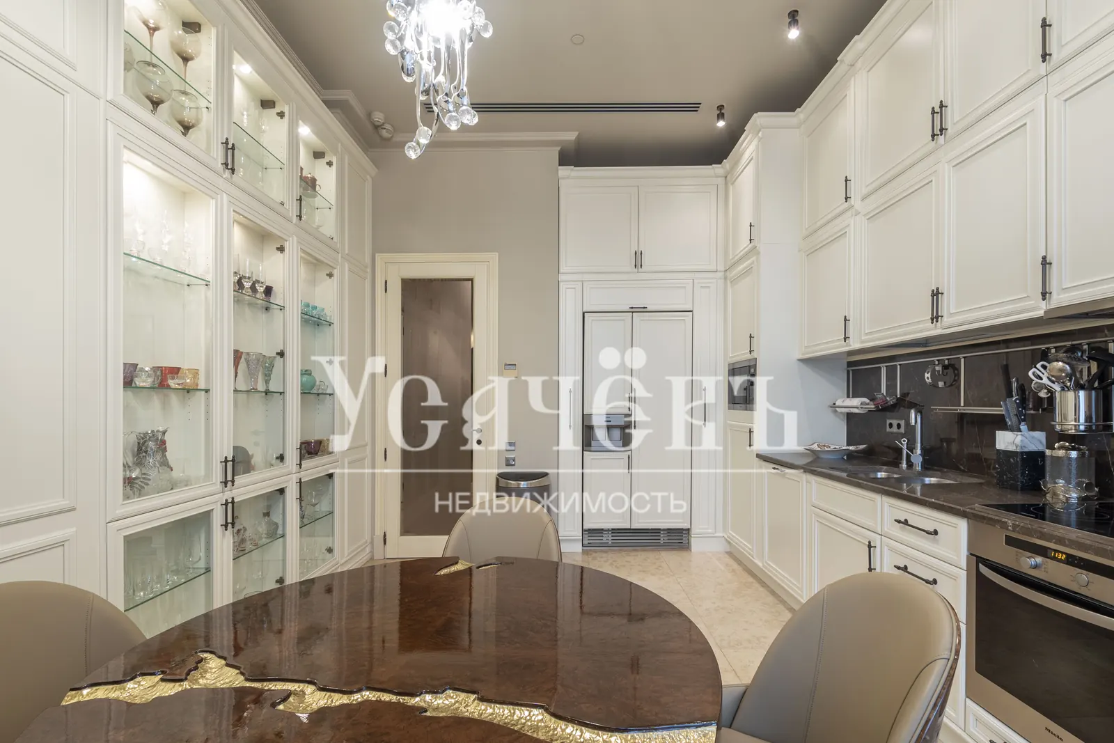 Квартира 640 м² в ЖК «Воробьевы Горы»