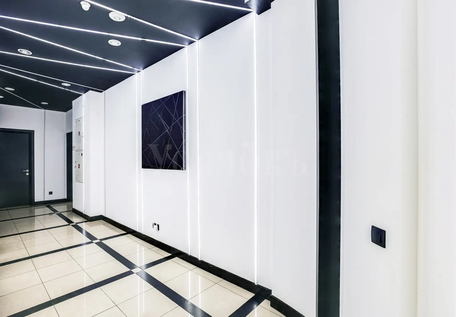 Коммерческое помещение 615,7 м²