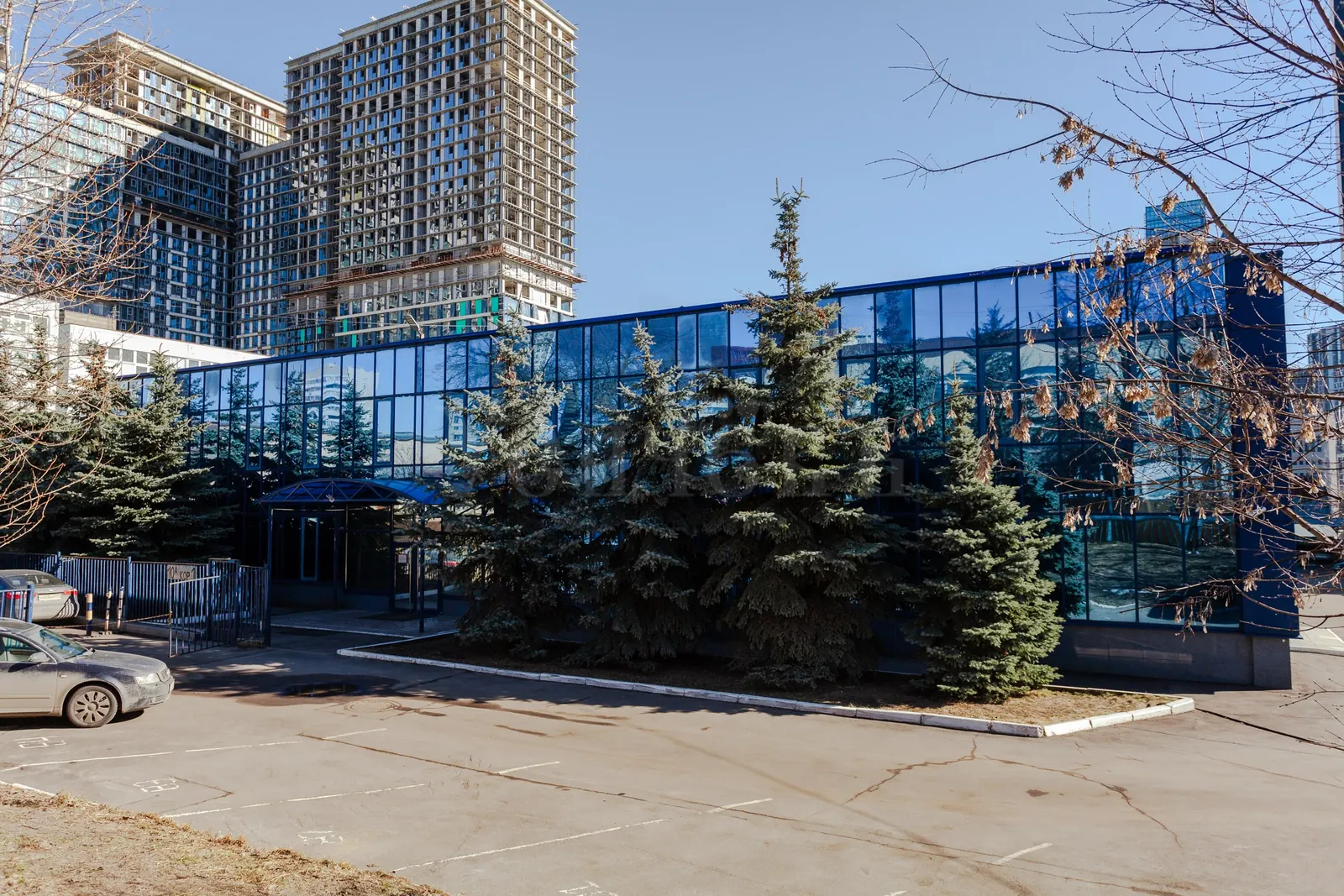 Коммерческое помещение 4 548 м²