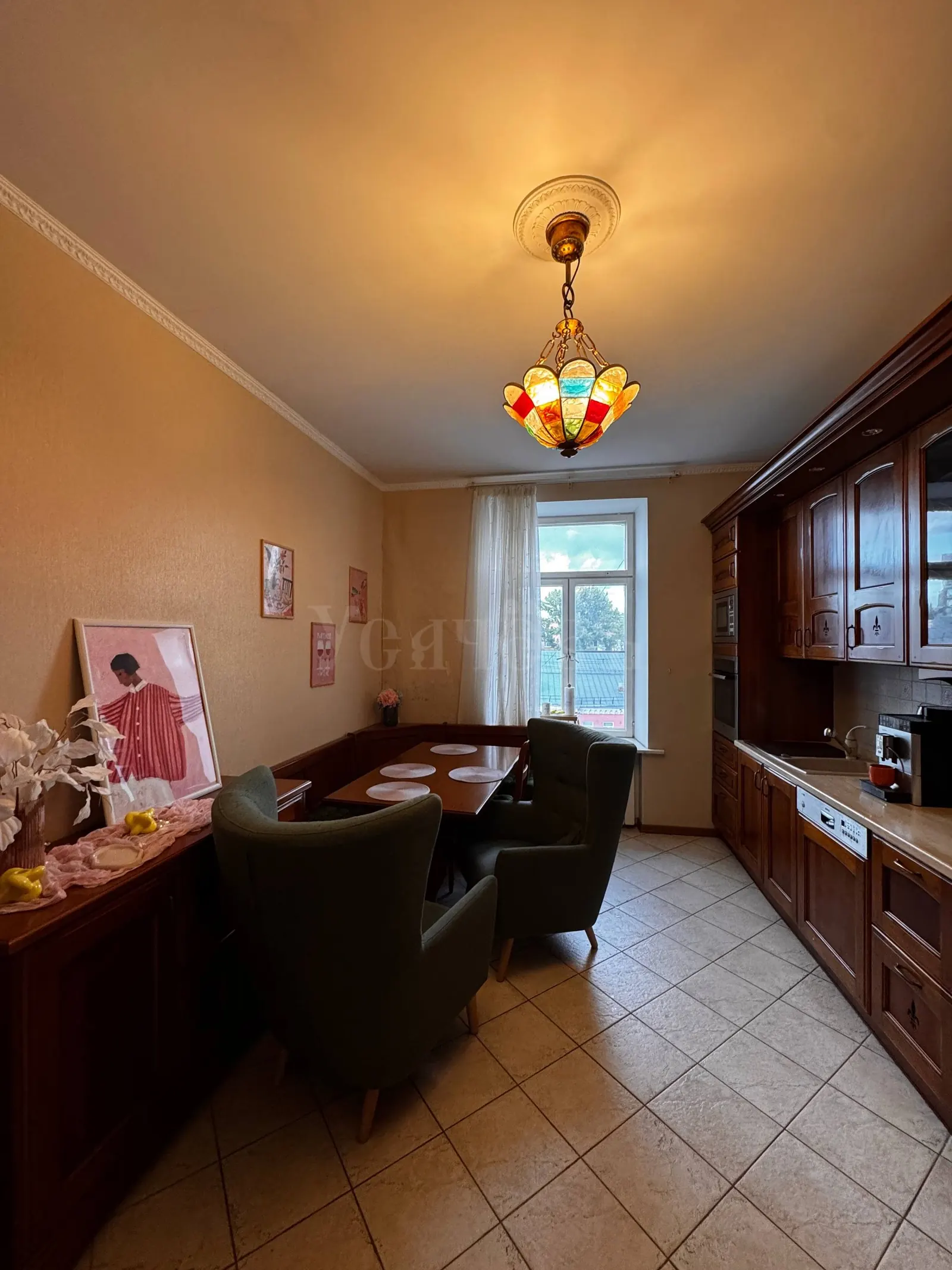 4-комнатная квартира 249,8 м²