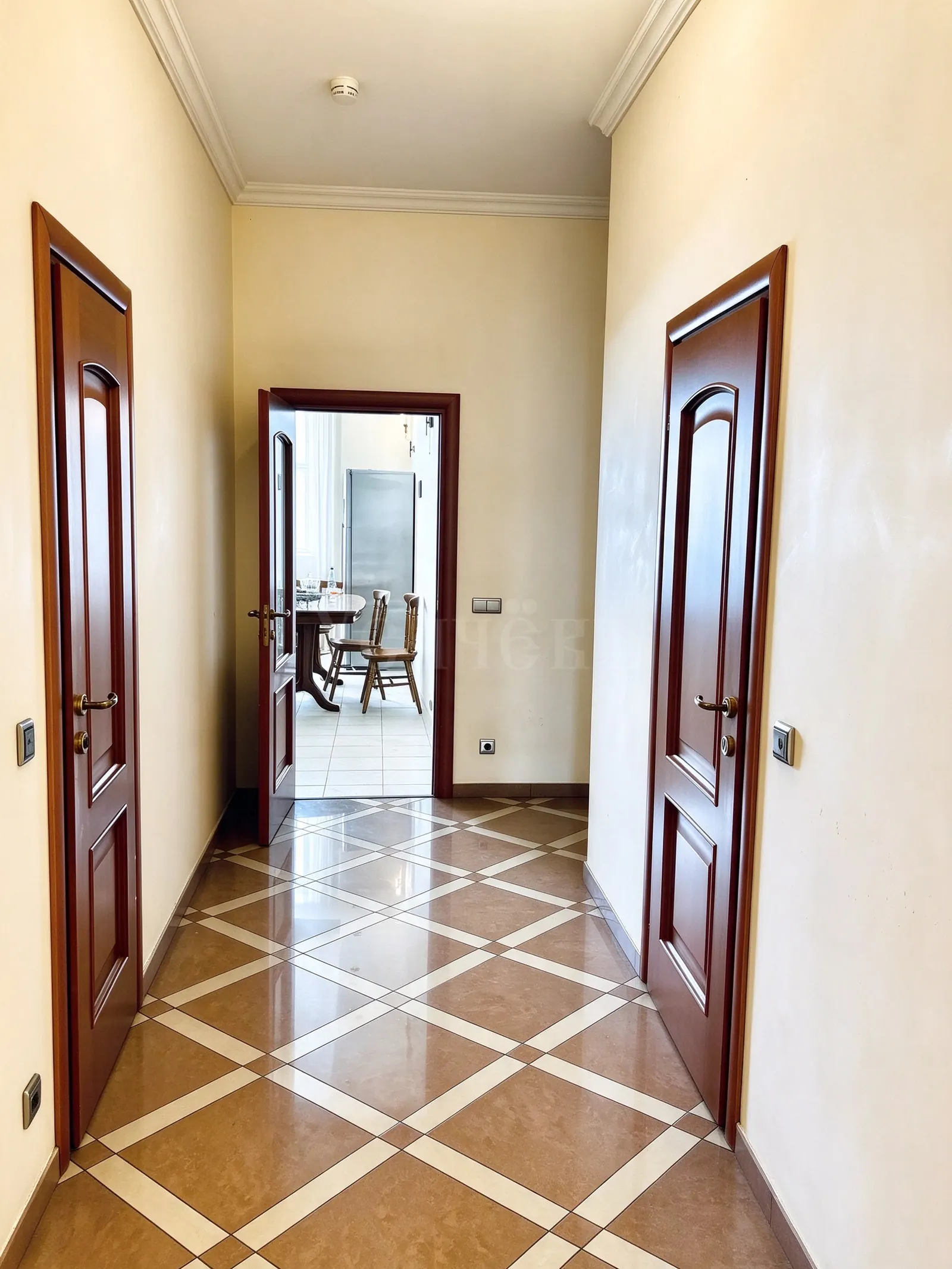 4-комнатная квартира 198,8 м² в ЖК «Солнечный берег»
