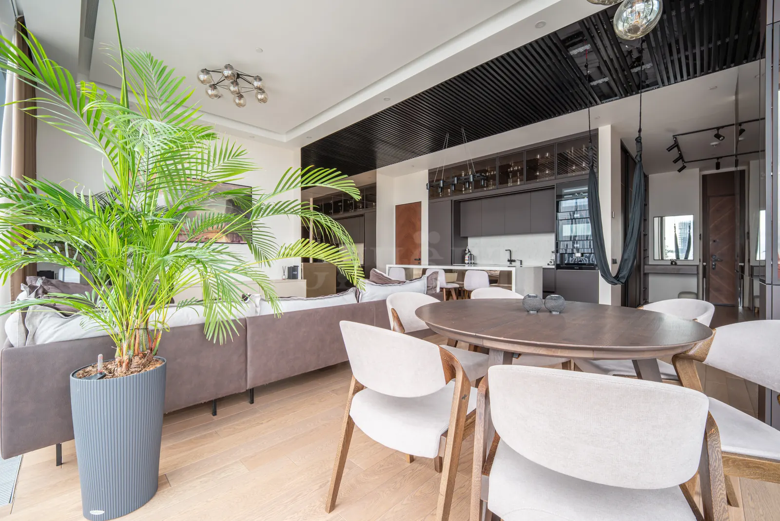 2-комнатная квартира 109,3 м² в ЖК «NEVA TOWERS»