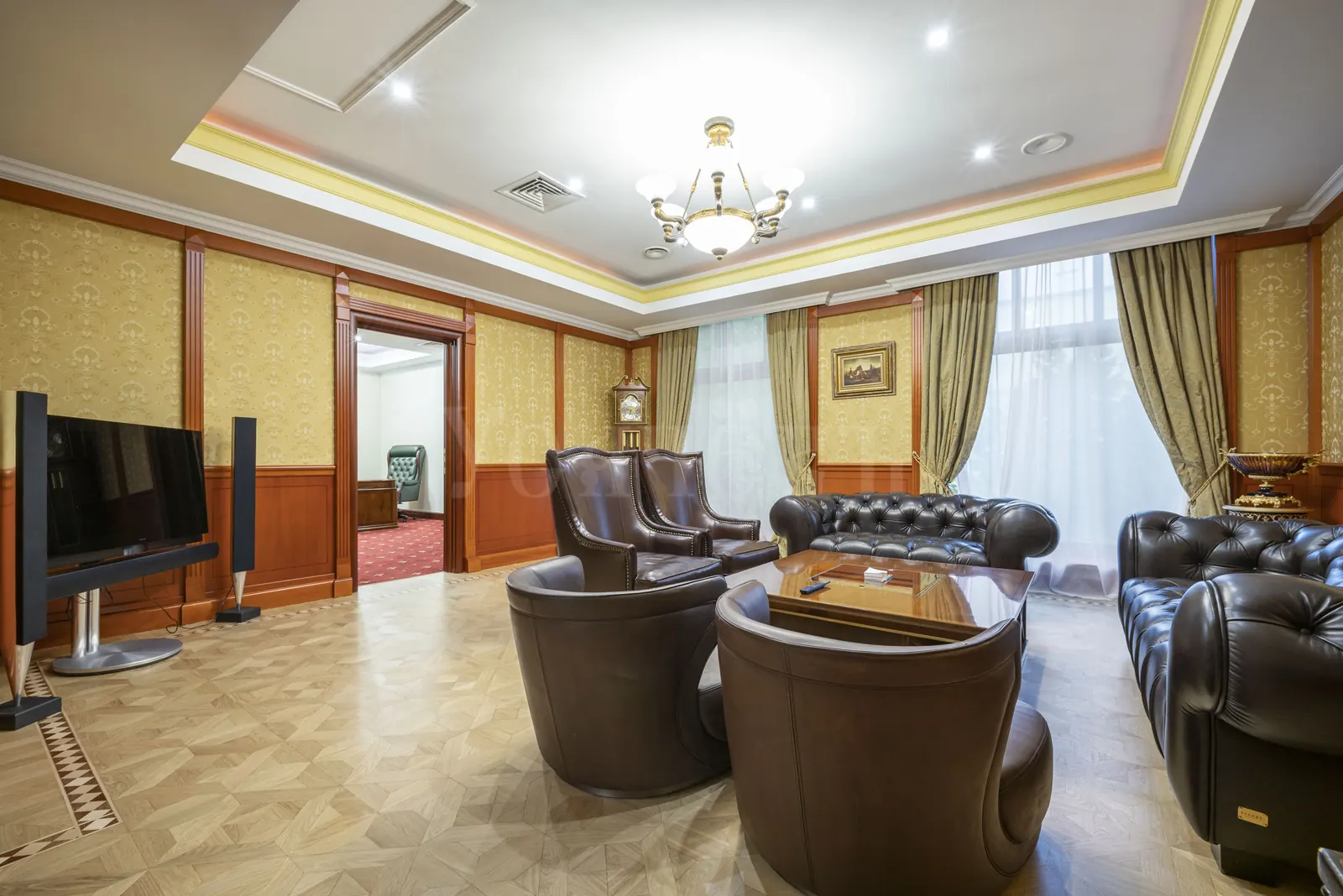 Коммерческое помещение 297 м² в ЖК «Дом в Хамовниках»
