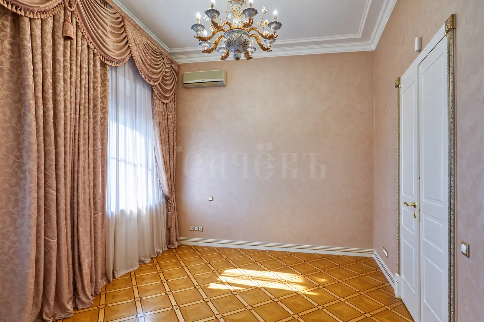 5-комнатная квартира 171,3 м²
