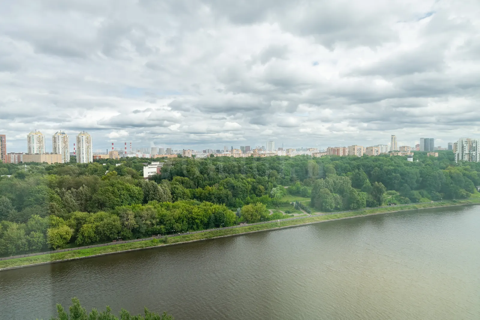 3-комнатная квартира 140 м² в ЖК «Маяк»
