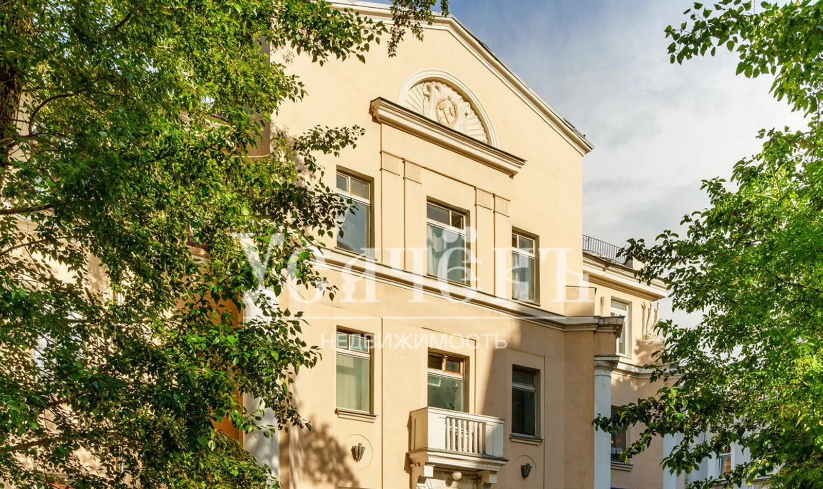 Коммерческое помещение 3 299,8 м²