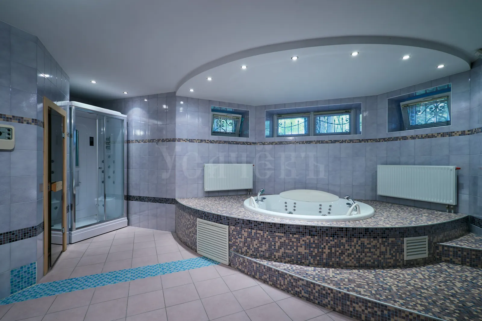 Загородный дом 450 м²