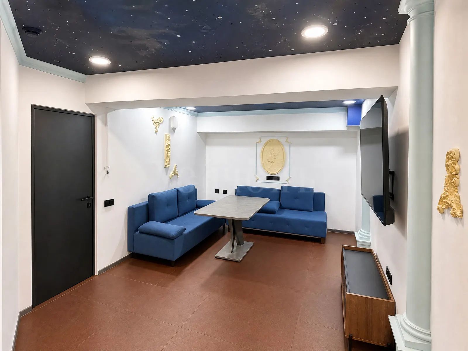 Коммерческое помещение 328 м²