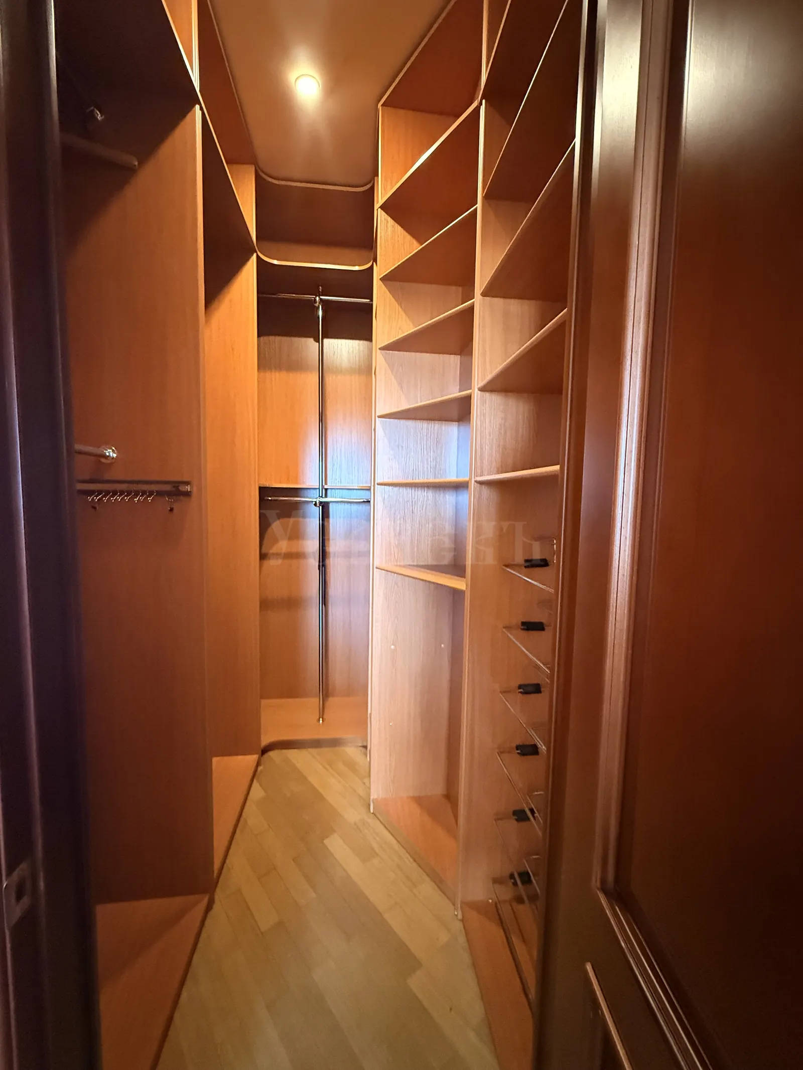 5-комнатная квартира 187,7 м² в районе Москва