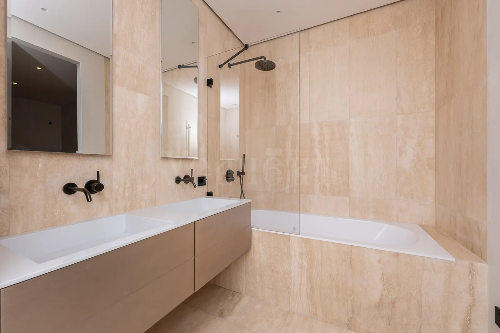 4-комнатная квартира 149,3 м² в ЖК «Victory Park Residences (Виктори Парк Резиденсез)»