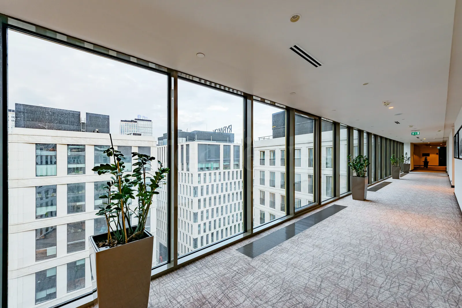 4-комнатная квартира 219,6 м² в ЖК «ВТБ Арена парк»