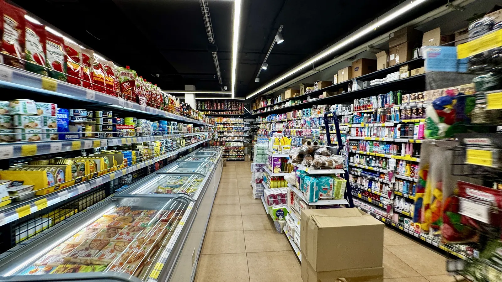 Коммерческое помещение 3 952,6 м²