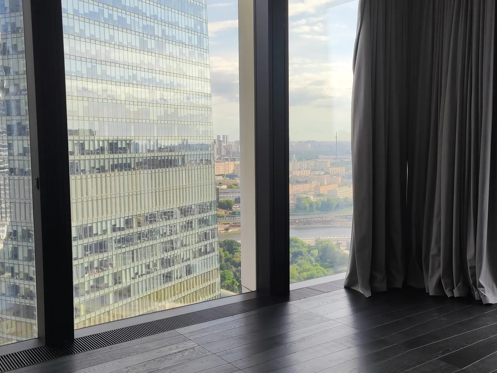 1-комнатная квартира 77,3 м² в ЖК «NEVA TOWERS»
