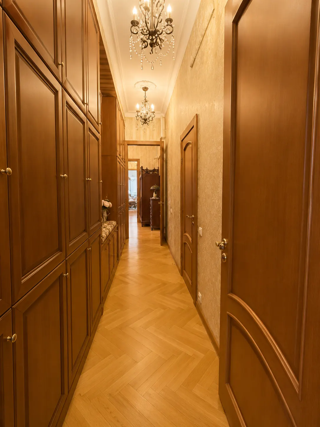 Квартира 312,7 м²