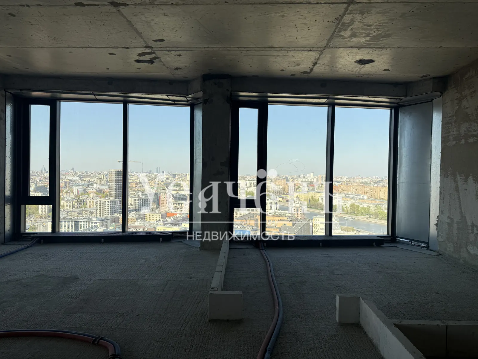 Квартира 239 м² в ЖК «HIGH LIFE»