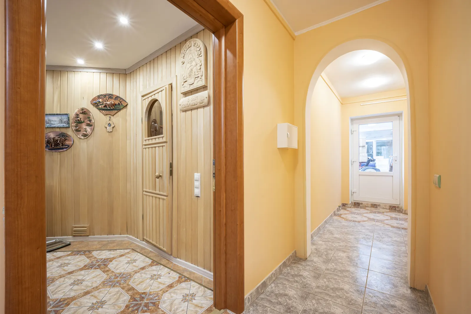 Загородный дом 455 м²
