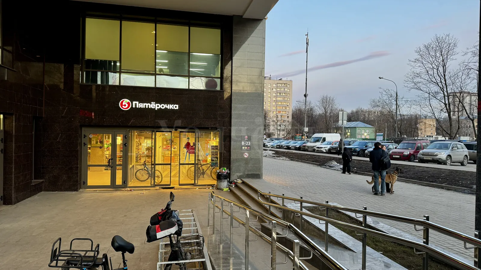 Коммерческое помещение 875,8 м²