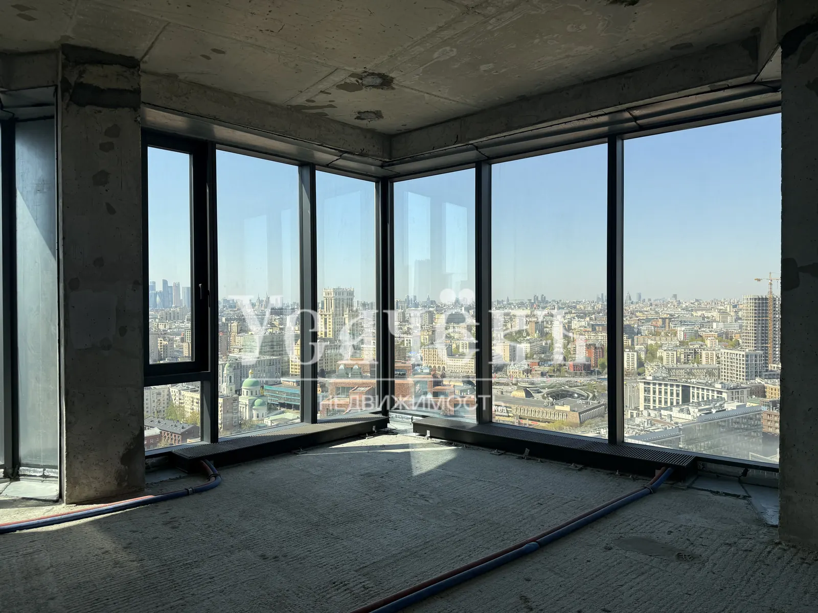 Квартира 239 м² в ЖК «HIGH LIFE»