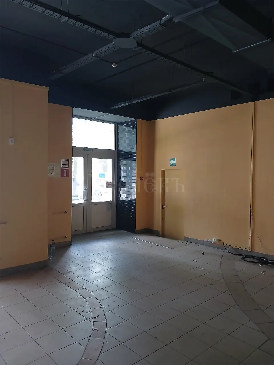 Коммерческое помещение 165,5 м²