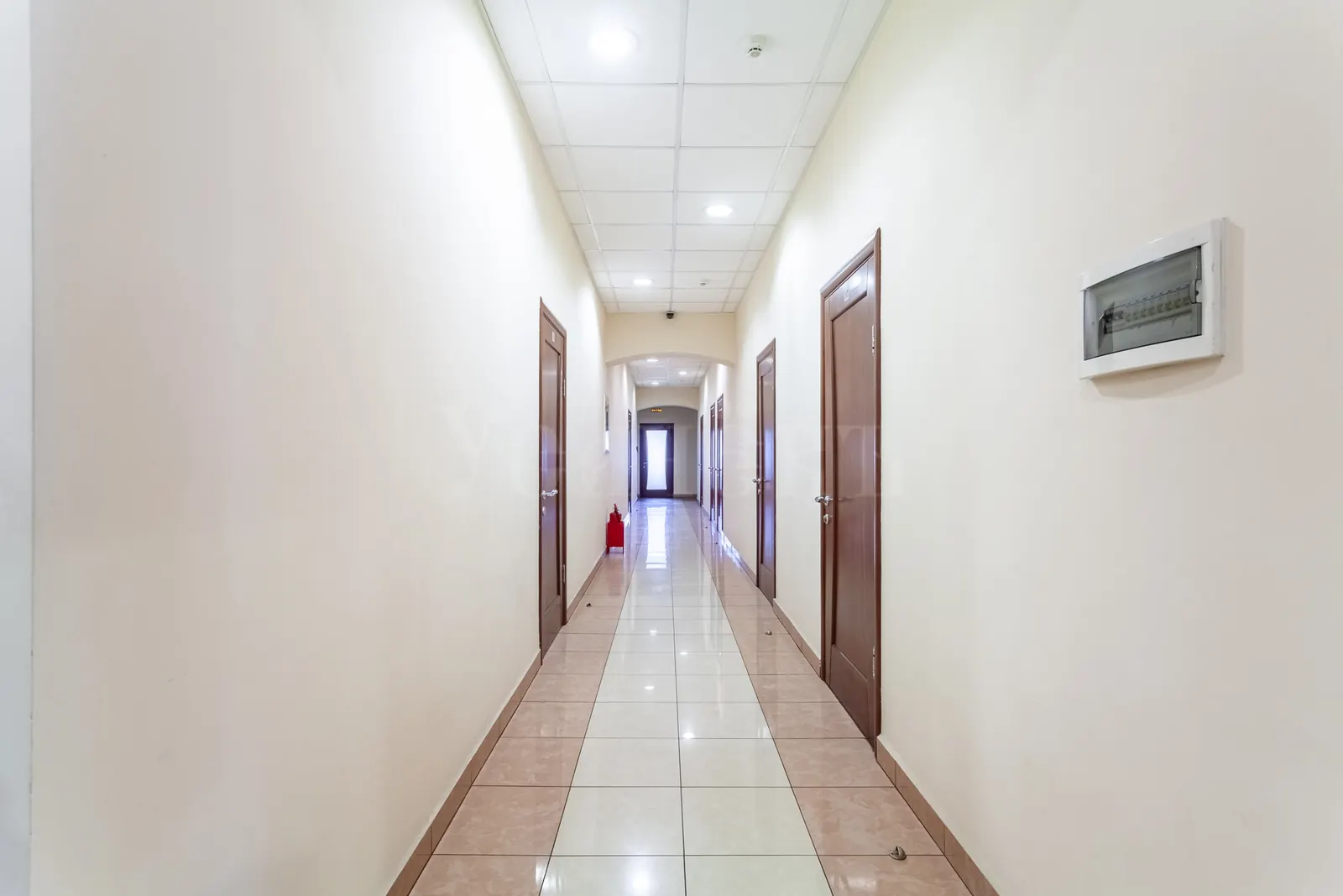 Коммерческое помещение 4 548 м²