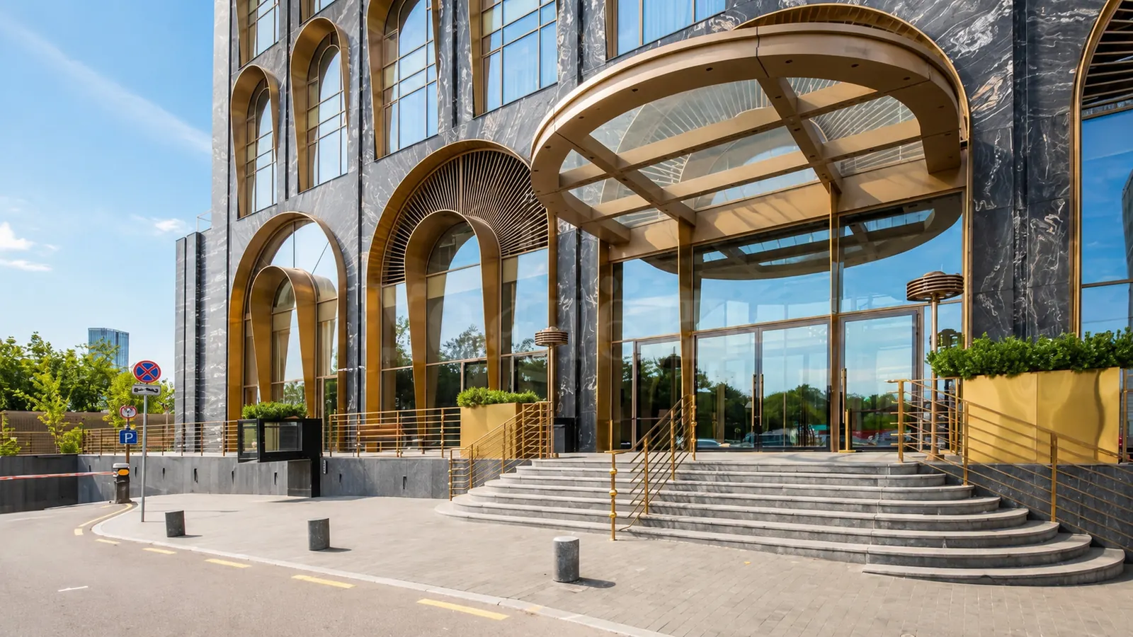 4-комнатная квартира 177,3 м² в ЖК «Поклонная 9»