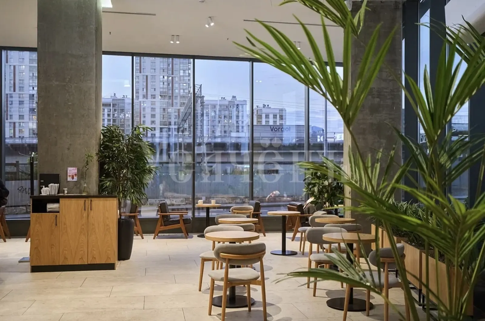 Коммерческое помещение 1 790 м² в ЖК «БЦ Botanica»