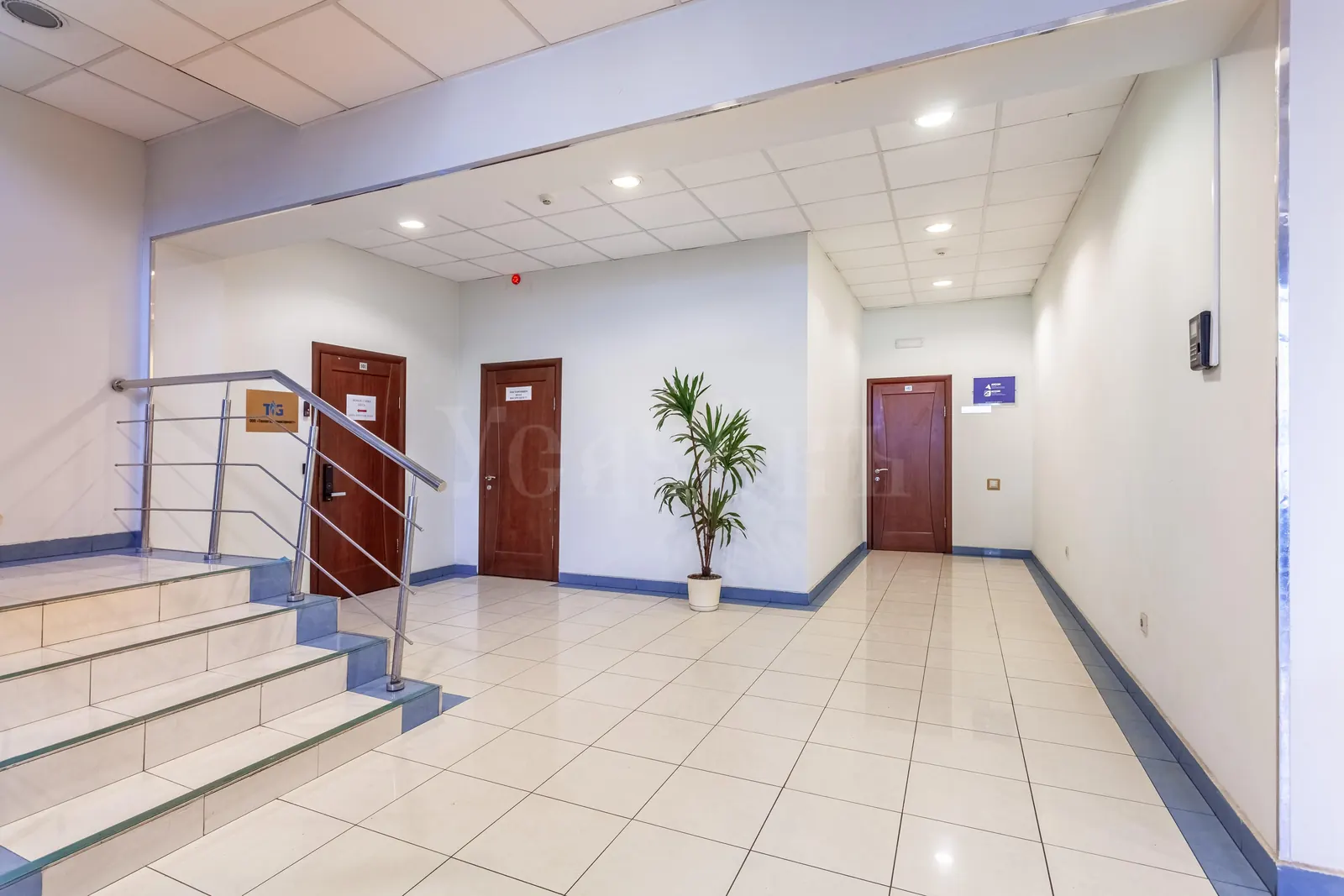Коммерческое помещение 4 549 м²