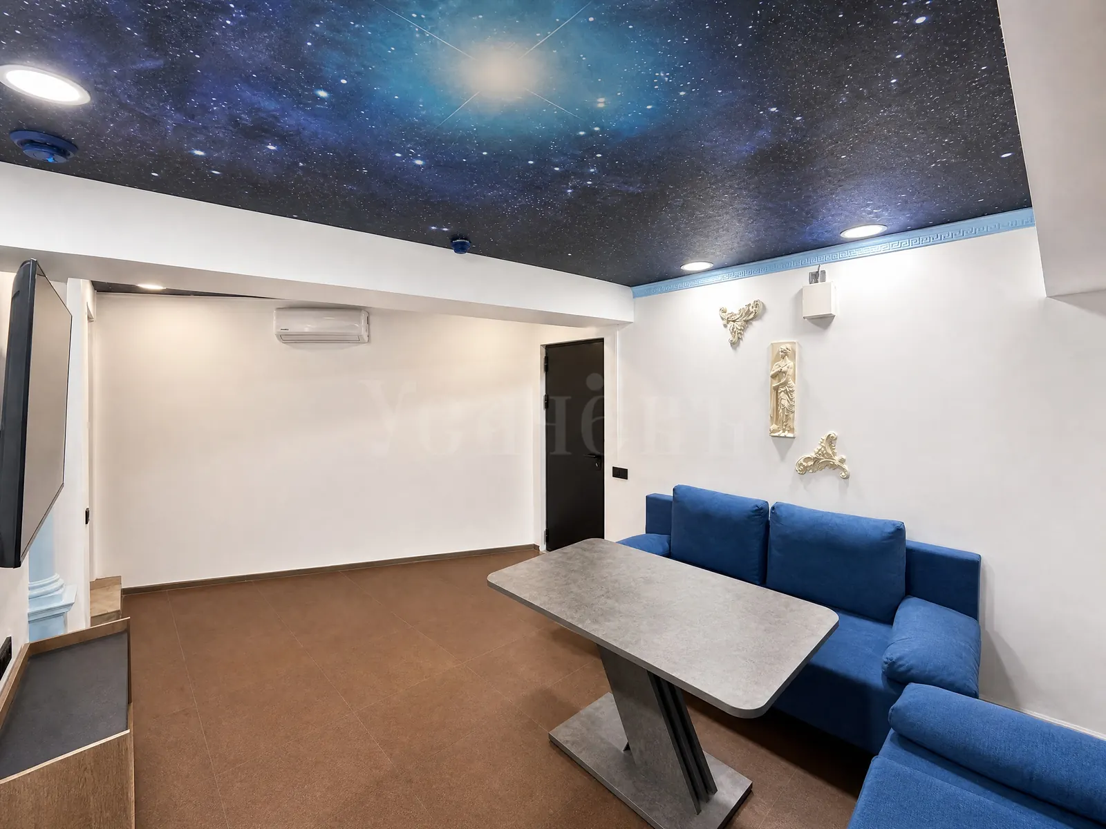 Коммерческое помещение 328 м²