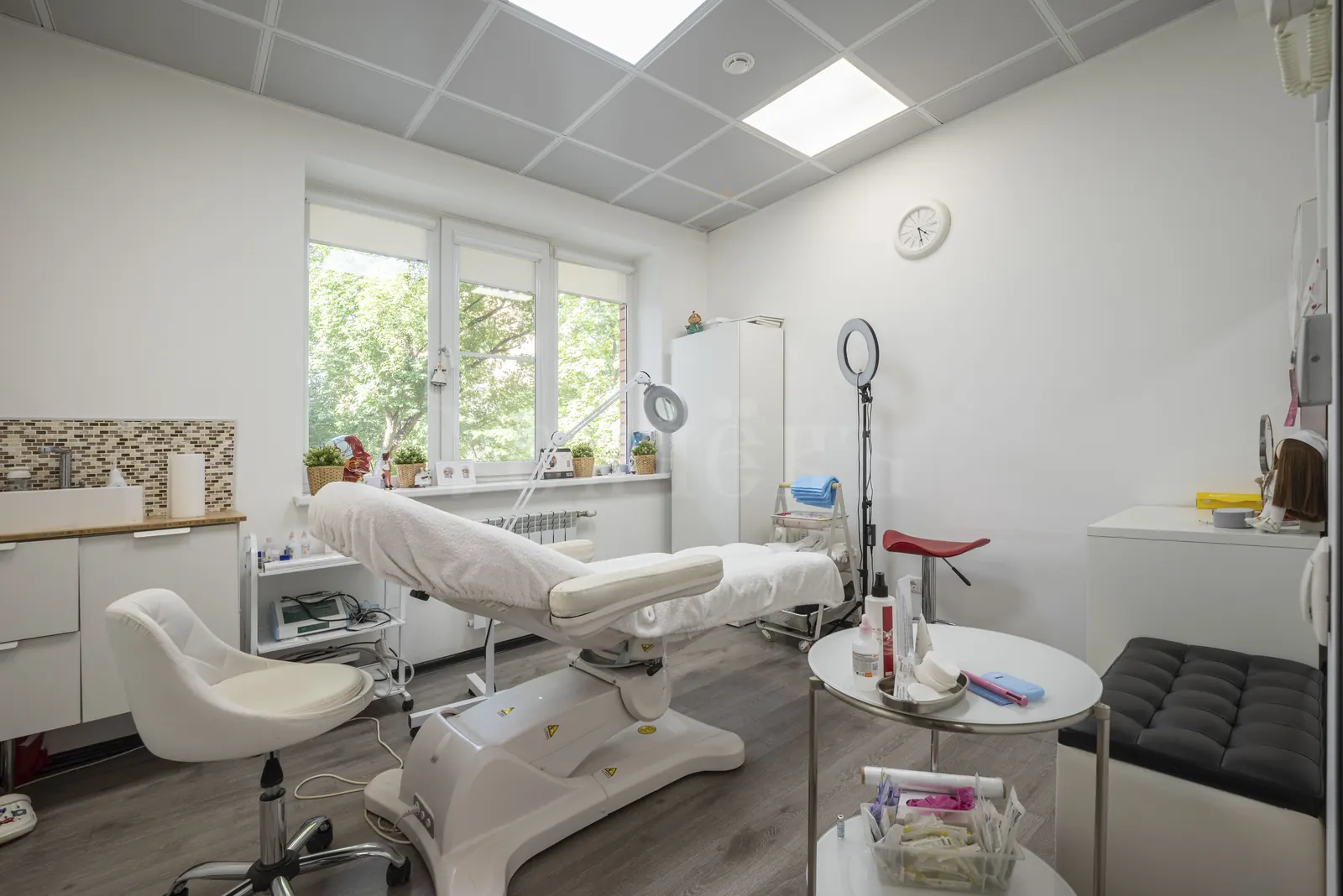 Коммерческое помещение 490 м²