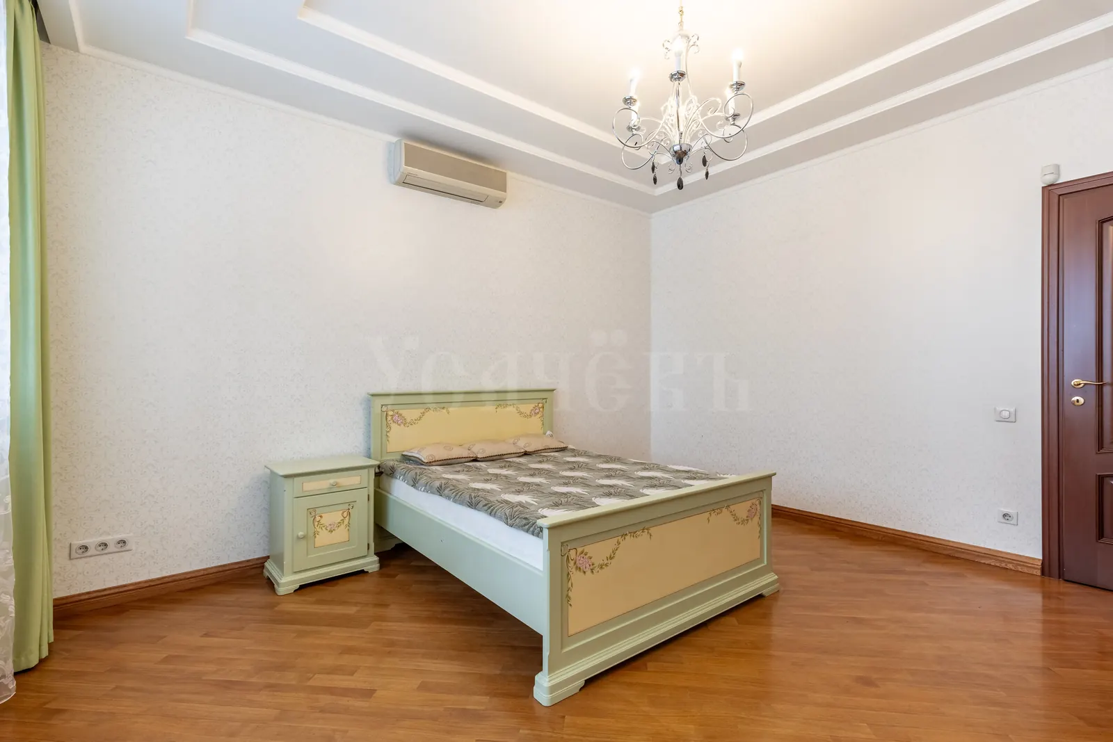 4-комнатная квартира 183,5 м² в районе Москва