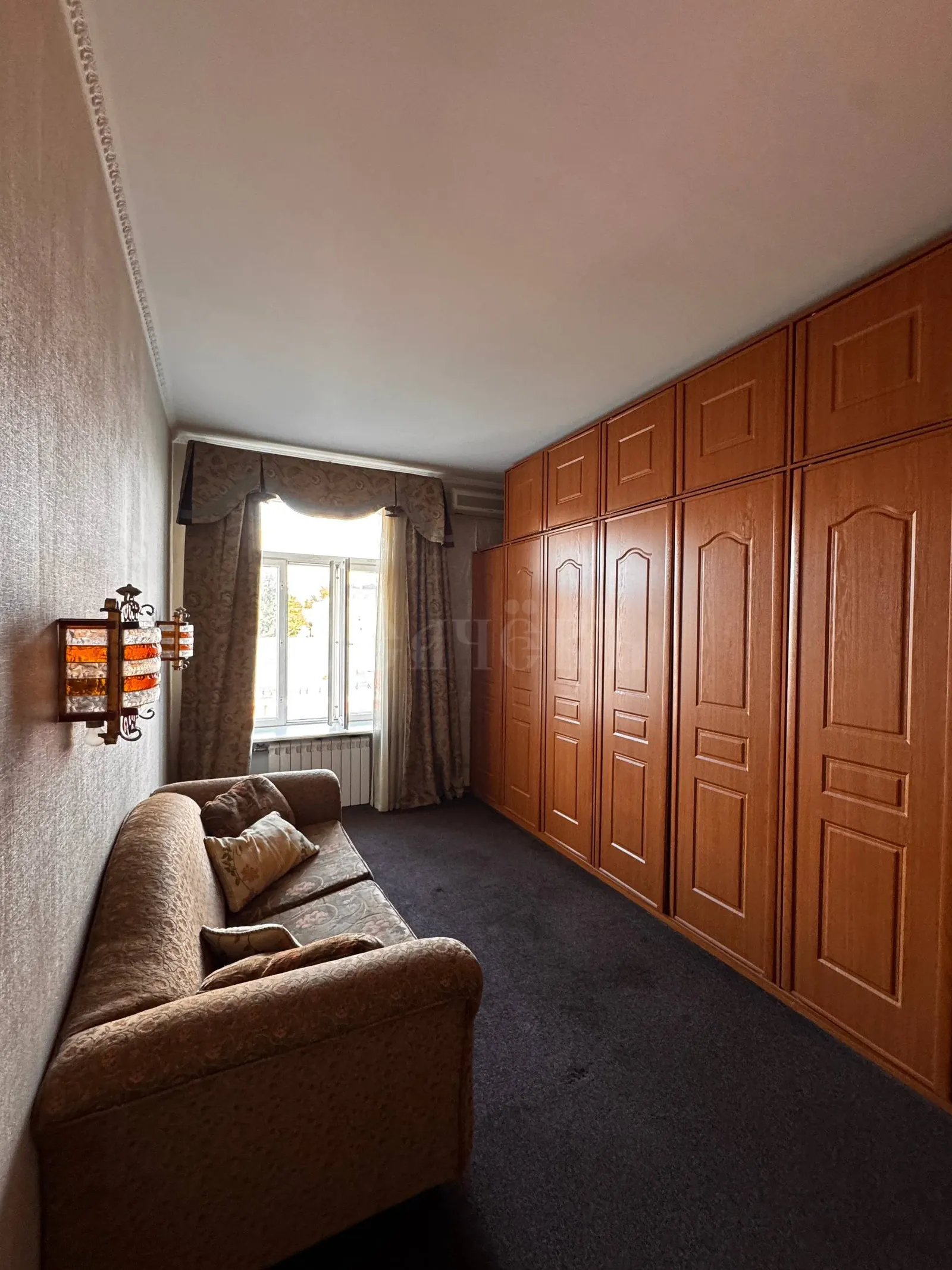 4-комнатная квартира 249,8 м²