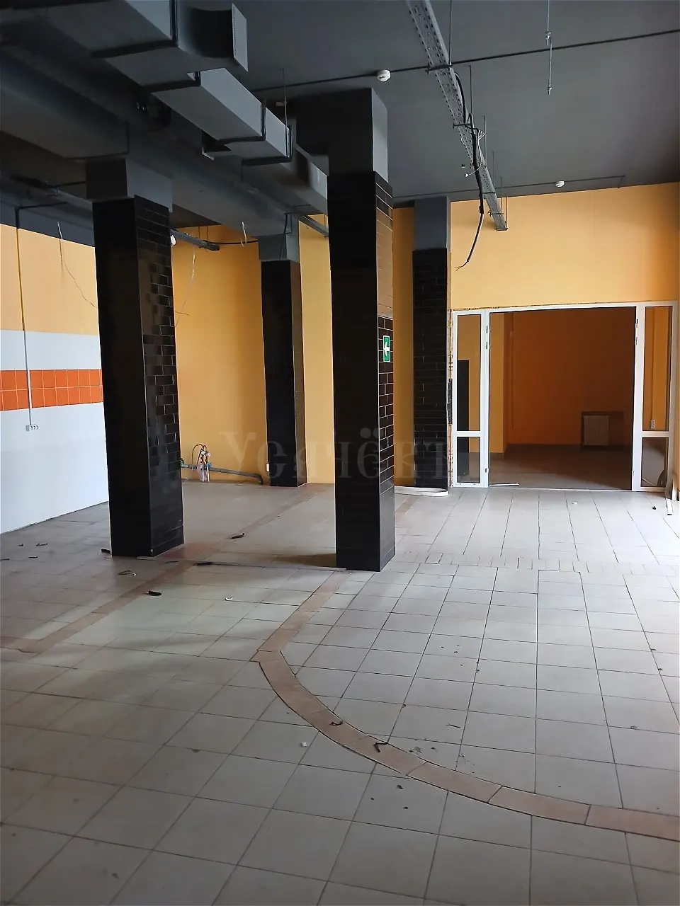Коммерческое помещение 114 м²