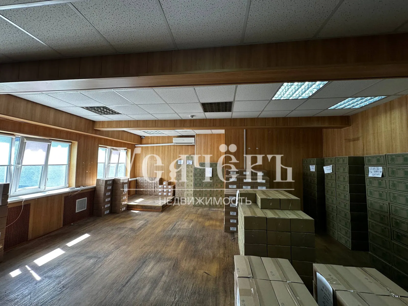 Коммерческое помещение 1 335,7 м²