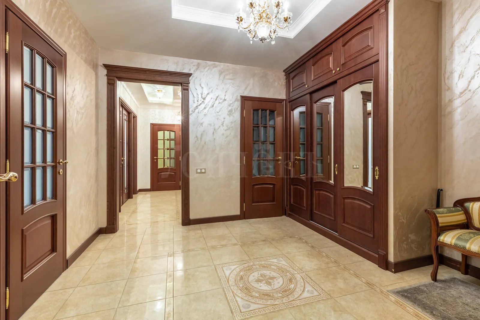 4-комнатная квартира 183,5 м² в районе Москва